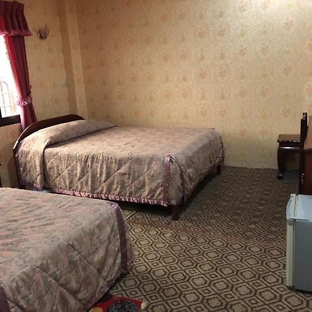 Thaveesinh Hotel Houei Sai Extérieur photo