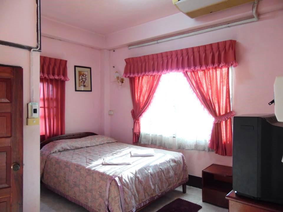 Thaveesinh Hotel Houei Sai Extérieur photo